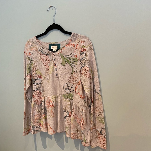 🎉Host Pick!🎉 Anthro Meadow Rue Grey Floral Henley, M - Picture 3 of 8